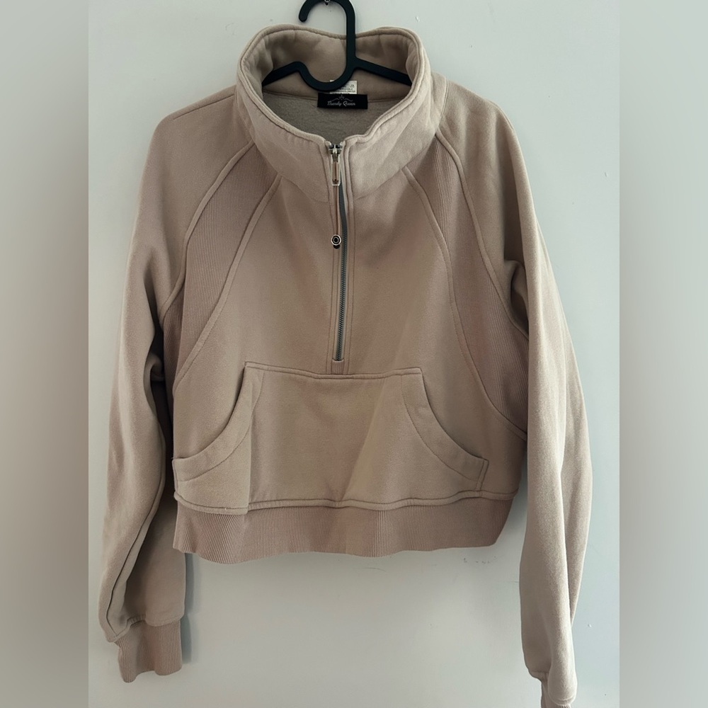 Trendy Queen Women's Beige Quarter-Zip cropped Sweatshirt M